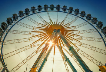 Владелец аттракциона, на котором в Атырау пострадали дети, берет вину на себя 