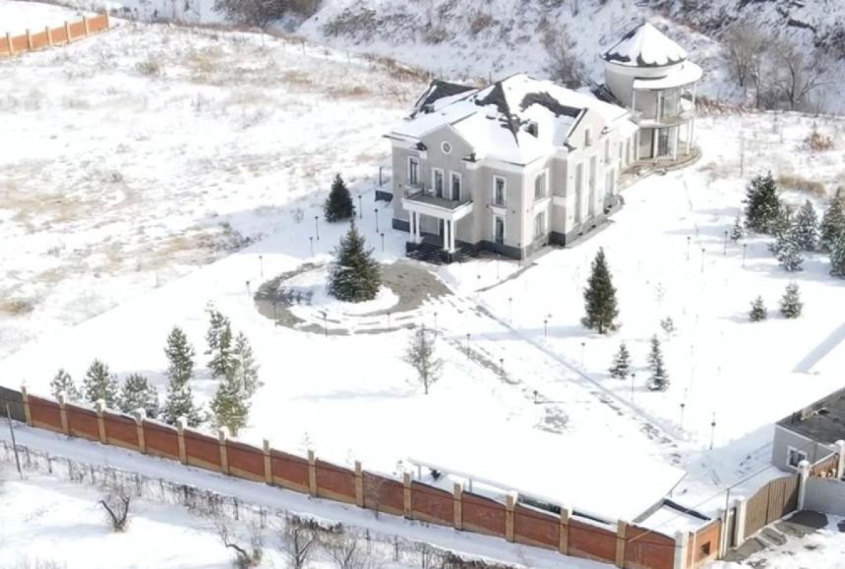 Шикарный особняк и имущество на сумму более миллиарда тенге изъяли в Алматы