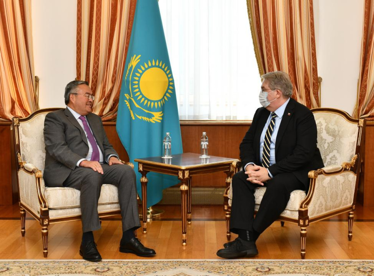 Kazakh Foreign Minister received Ambassador of Slovakia  