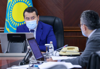 Әлихан Смайылов Ақмола облысын дамытудың өзекті мәселелерін шешу жөнінде кеңес өткізді