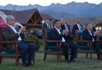 Президенттер «Дордой Номад» мәдени орталығына барды