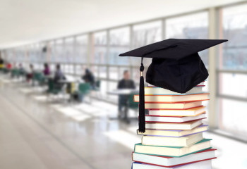 «Қазақстан халқына» қоры білім гранттарына конкурс жариялады