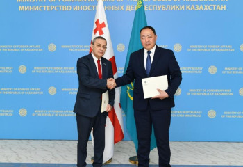 Сыртқы істер министрінің орынбасары Грузияның Уақытша сенімді өкілі Георгий Чхеидземен кездесті