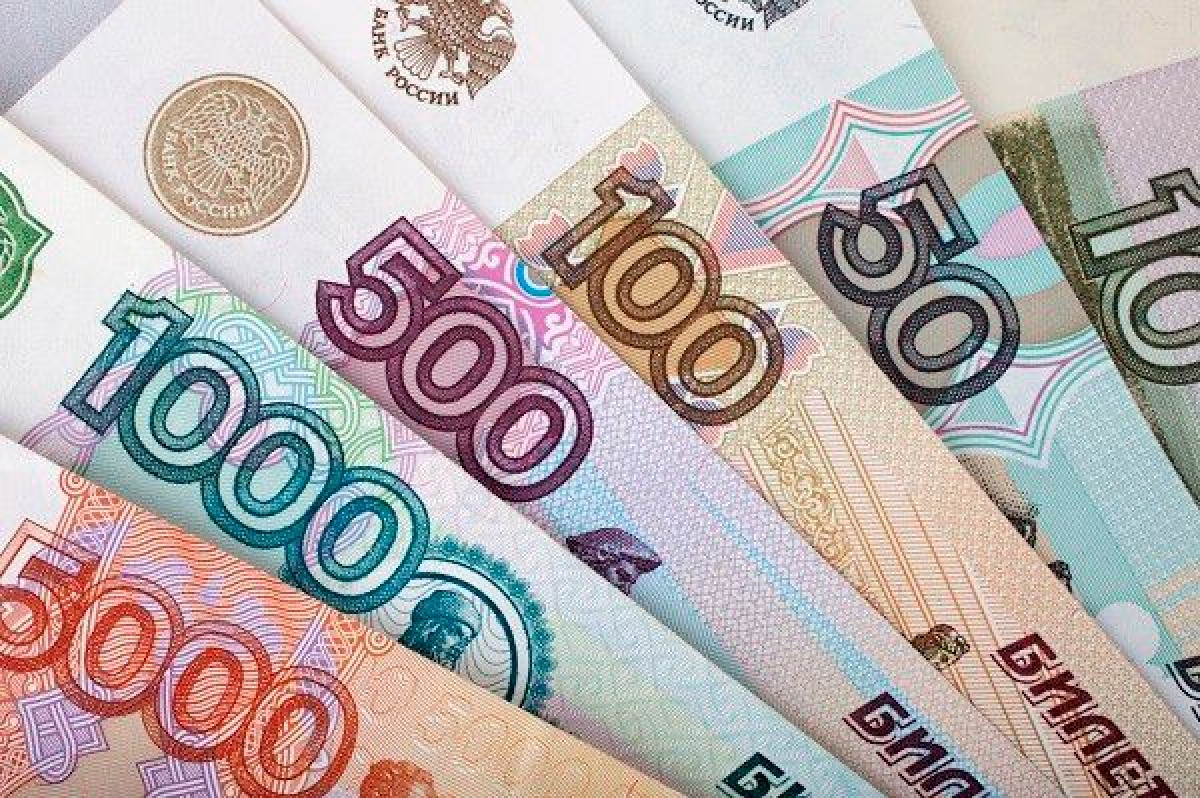 Банкам Казахстана разрешили вывозить рубли, накопившиеся к началу июля