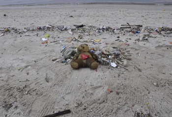 Ералы Тугжанов поручил вывезти мусор с курортных зон Казахстана