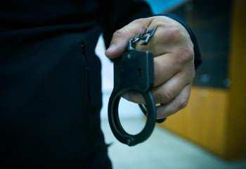 Кәсіпкерлерден ақша бопсалаған қылмыстық топ ұсталды