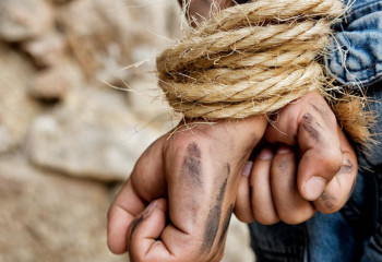 Около 100 расследований в год проходит в рамках борьбы с торговлей людьми в РК 