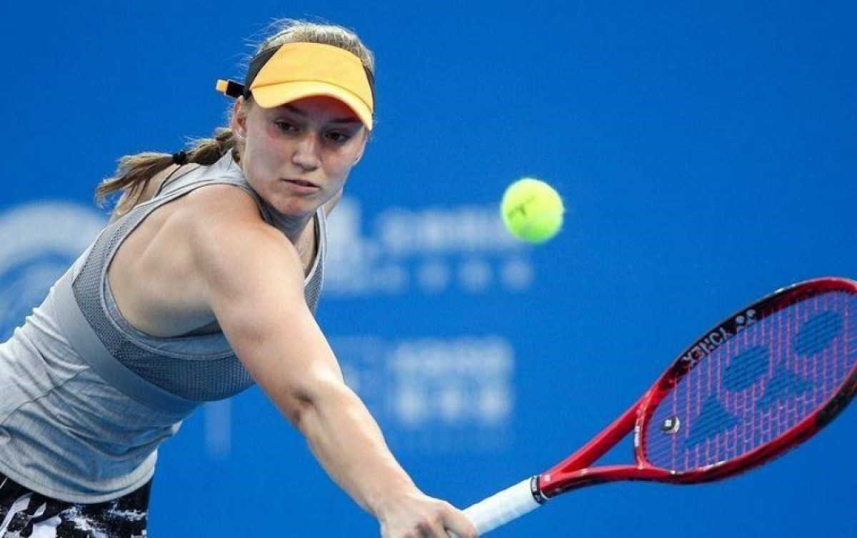 Rybakina plays with former World No 1 after winning Wimbledon