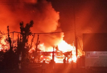 Елордада газ толтыру бекеті өртеніп, 4 адам зардап шекті