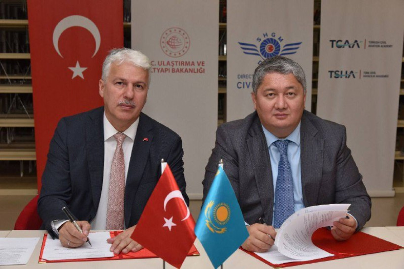  Азаматтық авиация комитеті 