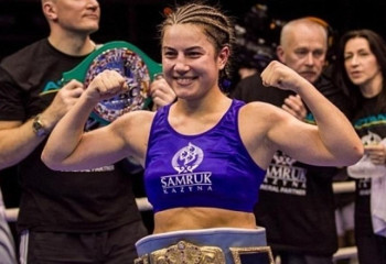 Фируза Шәріпова ММА-дегі дебюті алдында салмақ өлшеу рәсімінен өтті