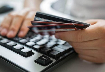 Банк қызметкері клиенттің ақшасын ойынға салып жіберген