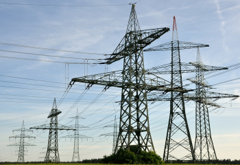 Ряд высоковольтных линий оказались повреждены в Атырау