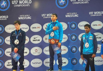 Казахстан выиграл 2 золотые медали на чемпионате мира по борьбе