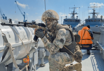 ВМС и погранслужба КНБ Казахстана провели совместные учения