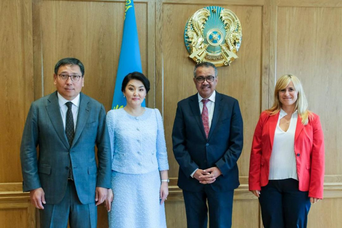 В Алматы прошла встреча главы ВОЗ с Министром здравоохранения РК 