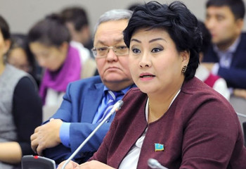 Бақытгүл Хаменоваға қатысты сот отырысы 11 тамызға ауыстырылды