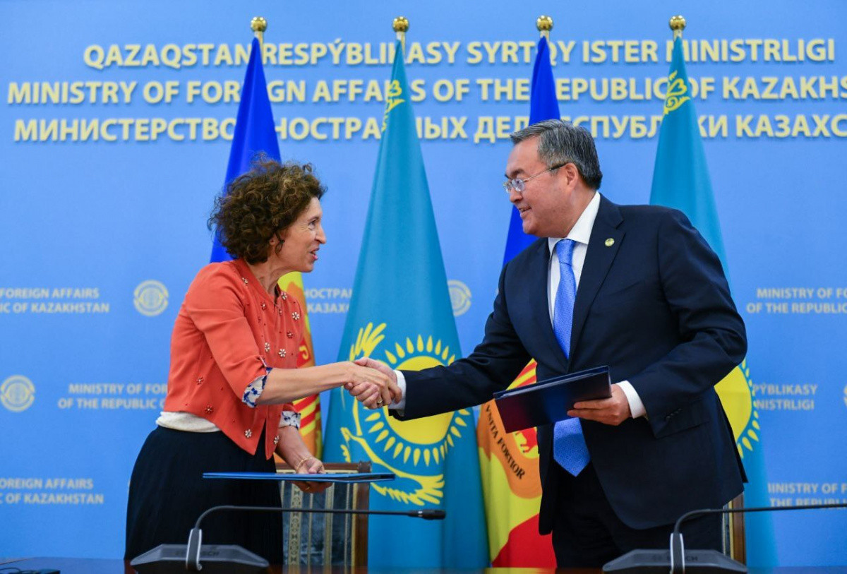 Казахстан и Андорра подписали соглашения о безвизовом режиме