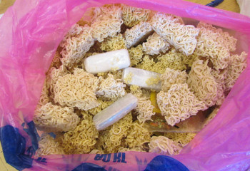 Три телефона в лапше 