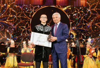 Жас домбырашы Грузияда өткен байқауда бас жүлдені жеңіп алды