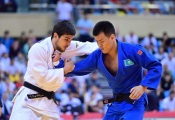 Дидар Хамза елорда өтіп жатқан Азия чемпионатында қола медаль жеңіп алды