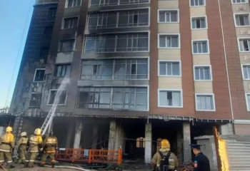 Елордада көп қабатты тұрғын үйден өрт шықты