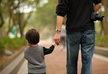 How Kazakhstani men raise their children