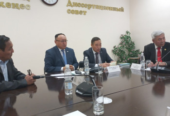 Абай күні абайтану мәселелері сөз болды