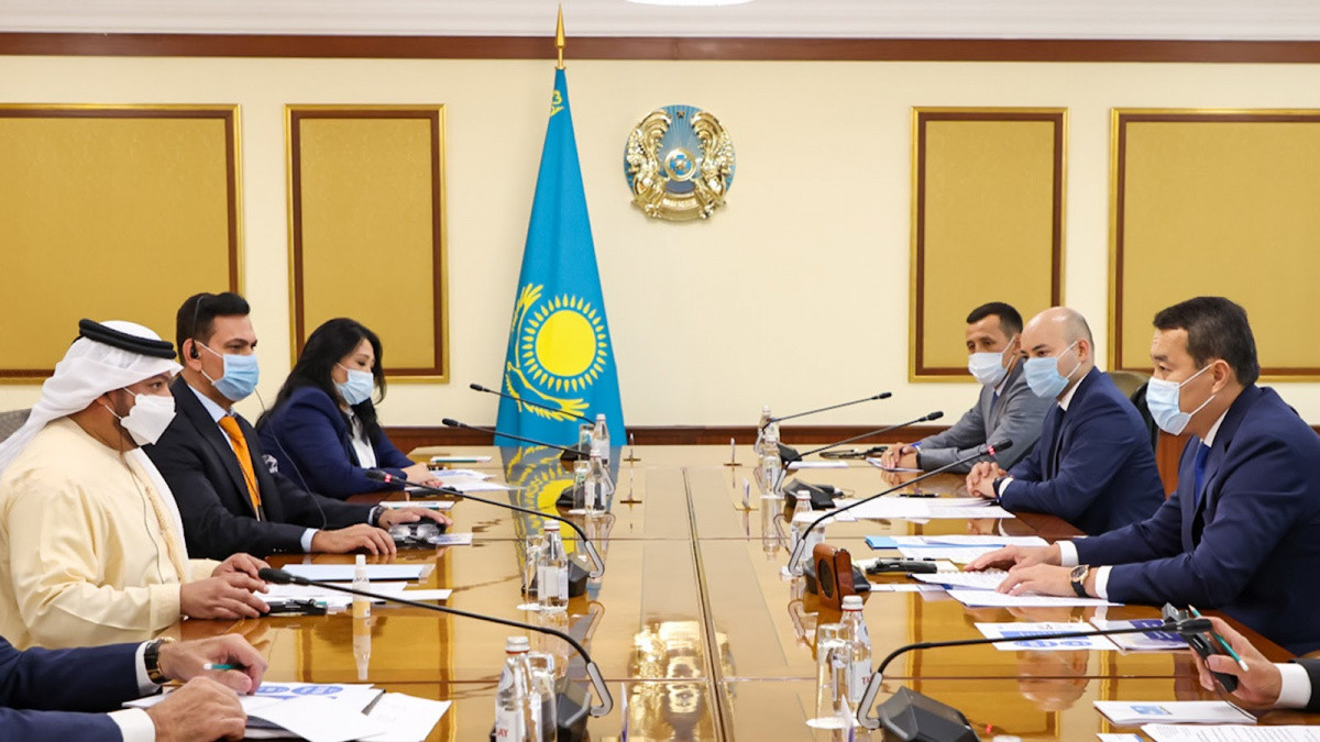 Реализацию крупных автодорожных проектов в Казахстане обсудил Алихан Смаилов с главой компании ABG