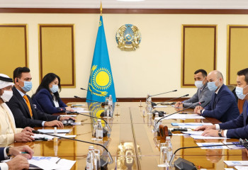 Реализацию крупных автодорожных проектов в Казахстане обсудил Алихан Смаилов с главой компании ABG