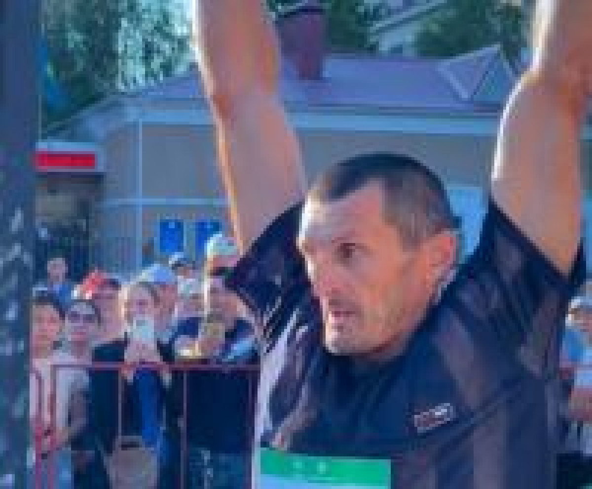 51-летний костанаец побил рекорд Казахстана на данный момент по подтягиванию на турнике фестиваля "TARTYL FEST"