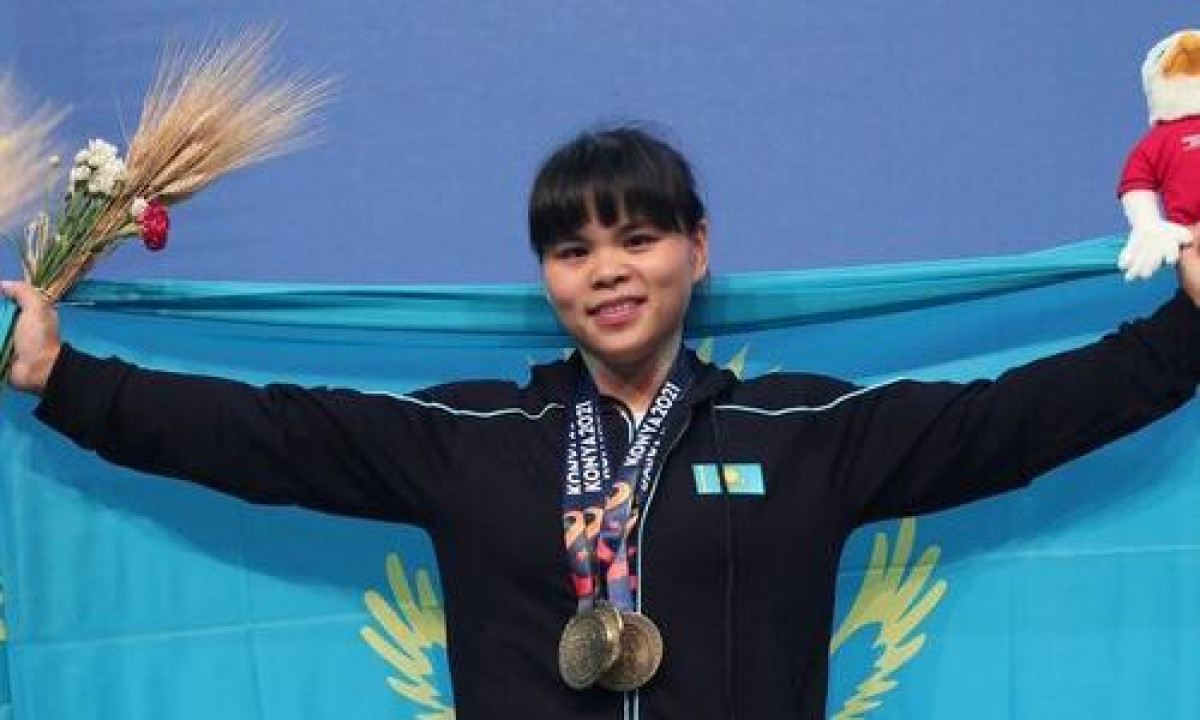Тяжелоатлетка Чиншанло выиграла "золото" для Казахстана