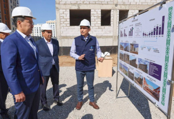 Әлихан Смайылов елордадағы жаңа нысандардың құрылысымен танысты