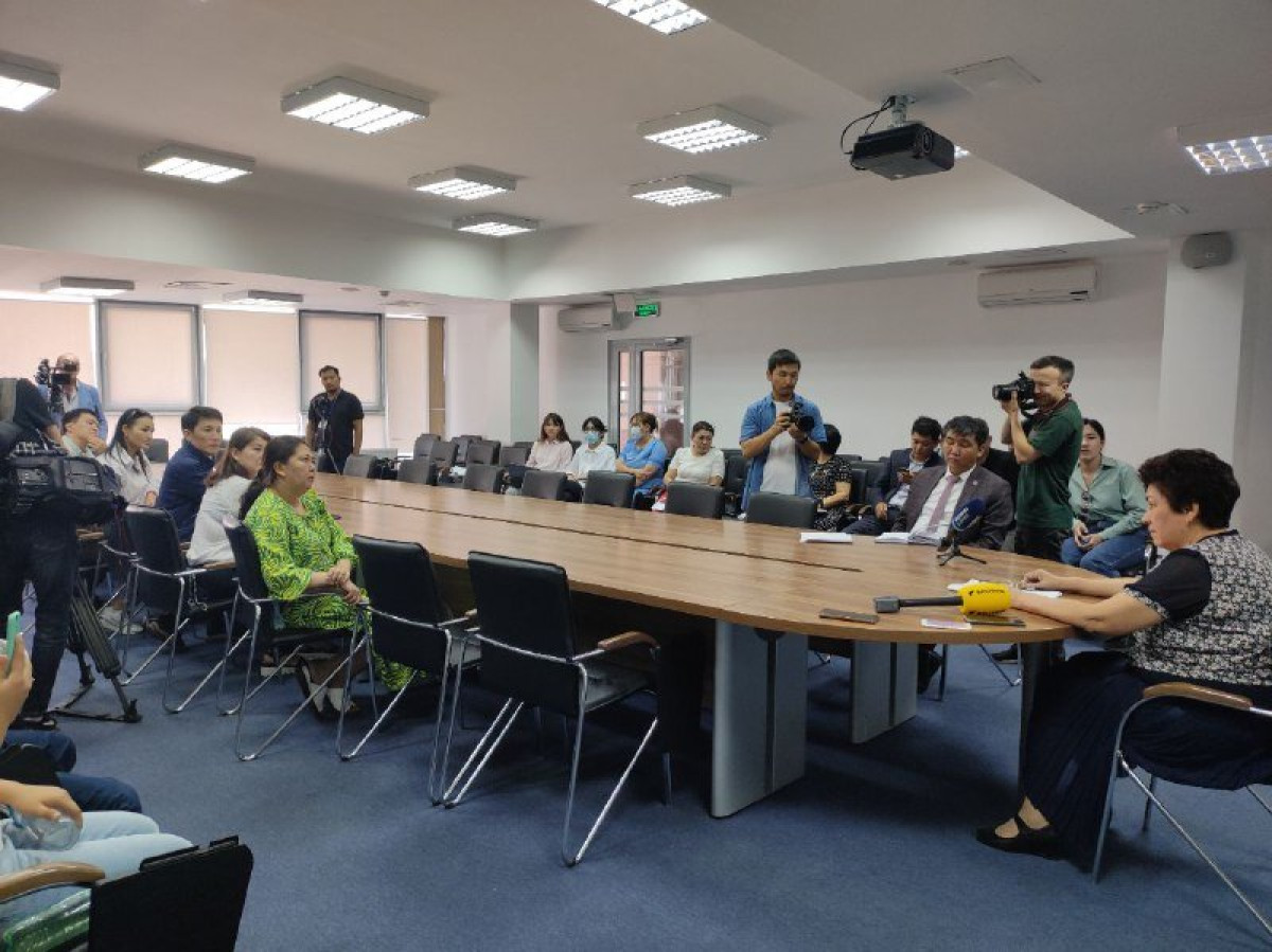  Ажар Лаубаева 