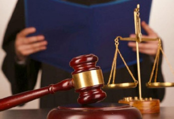 Жамбыл облысы бойынша тексеру комиссиясының төрағасы алаяқтық үшін сотталды 