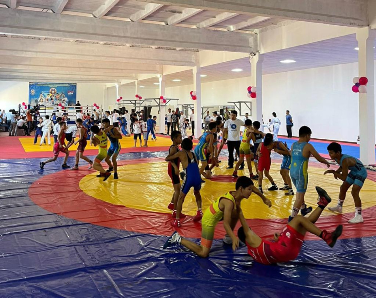 Спортивный комплекс на 520 мест открыли в Туркестанской области