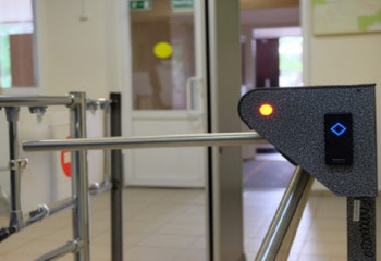 Марат Ахметжанов қанша мектепке турникет орнатылмағанын айтты