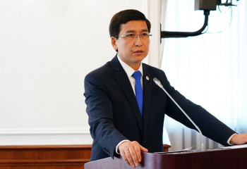 Асхат Аймағамбетов оқу жылын не себепті ұзартқанын түсіндірді