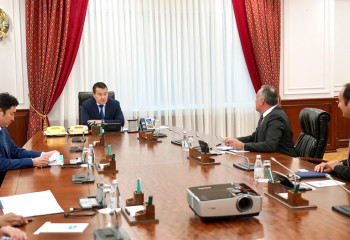 Алихан Смаилов провел встречу с главой компании TAV Airports Holding