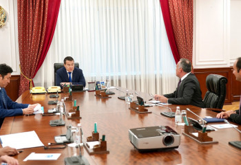 Әлихан Смайылов TAV Airports Holding компаниясының басшысымен кездесті