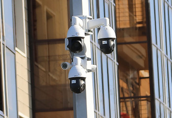 Плюющих горожан будут фиксировать камеры видеонаблюдения