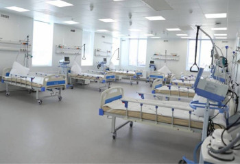 Сотрудники и пациенты двух больниц эвакуированы из-за сообщения о минировании