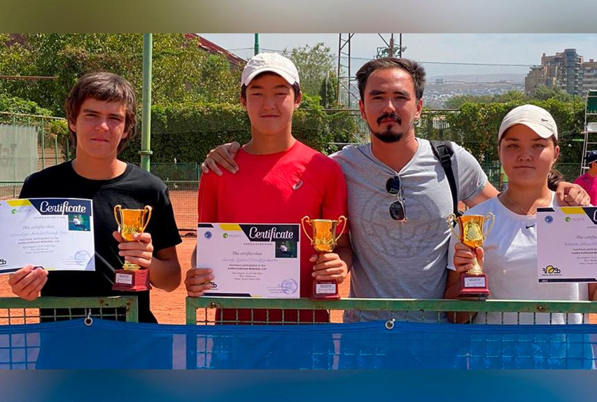 Казахстанские теннисисты успешно выступили на юниорских турнирах