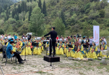 Аюсай шатқалында Құрманғазы оркестрінің ашық концерті өтті