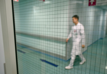 Изнасиловал сосед: девочку из Урджара госпитализировали в больницу Семея