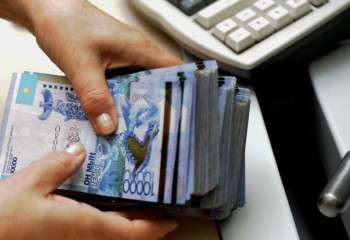 Павлодарлық кәсіпкер халыққа үлестіру үшін мешітке 1 млн теңге берген