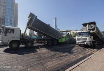 Сауран көшесінің учаскесі жөндеуге жабылды