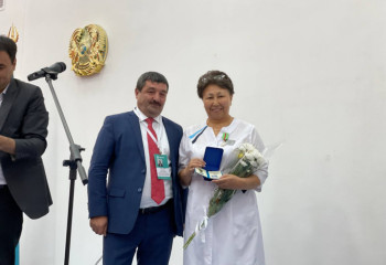 UN awards charity medals to medical workers of Nur-Sultan