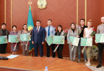 В Караганде молодые специалисты получили льготную ипотеку