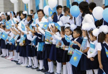 Три урока по 35 минут будут заниматься казахстанские первоклашки в сентябре